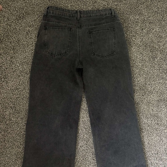 Edikted Low Ride Jeans - Picture 2 of 4